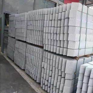 白山芝麻白树围石 树池