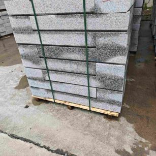 白山芙蓉白路牙石，马路牙子