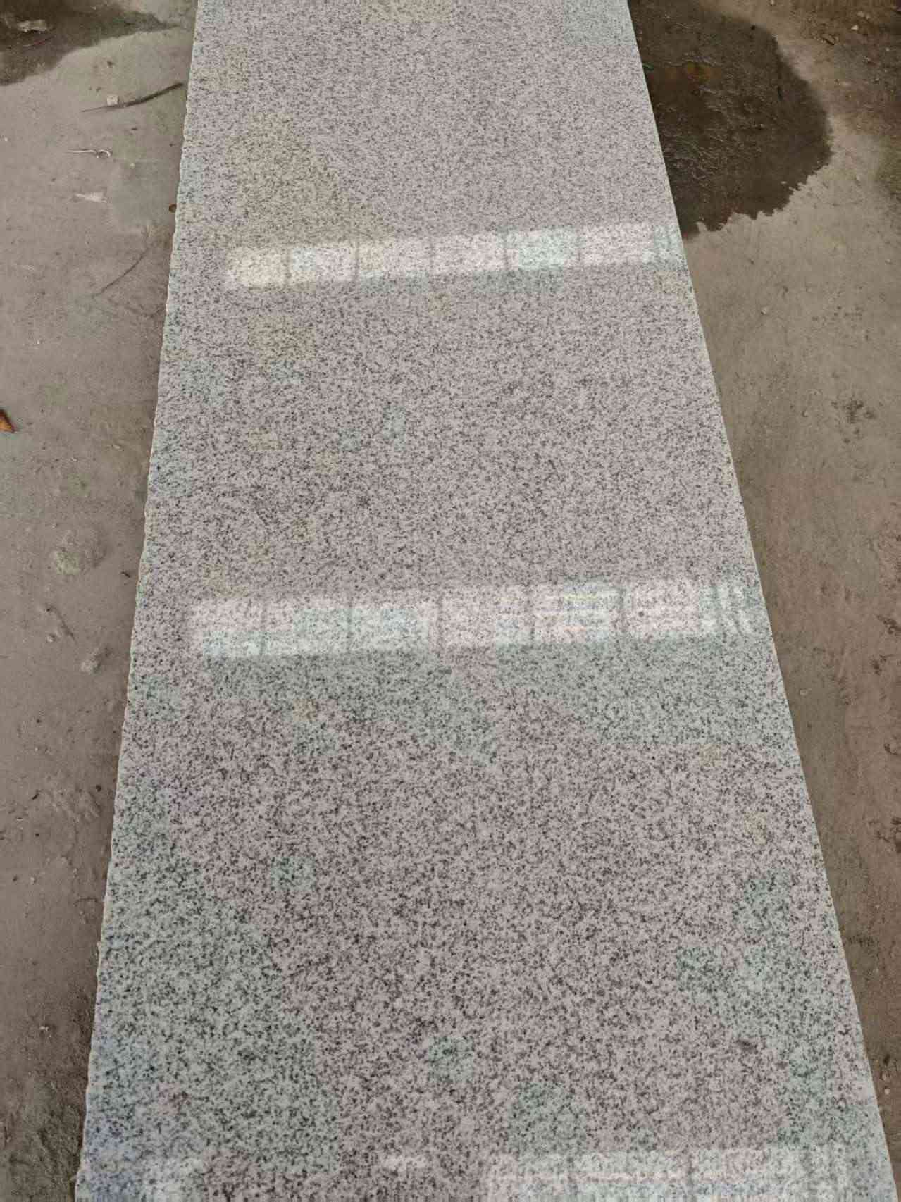 白山芝麻白光面毛板